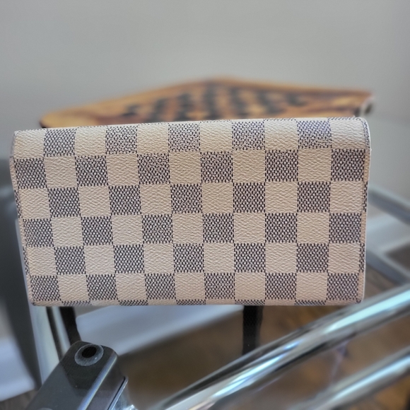 Louis Vuitton Damier Azur Canvas Sarah Long Wallet - Picture 2 of 11